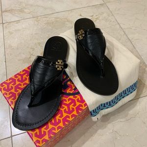 NEW IN BOX Tory Burch Eloise Flat Thong Sandals